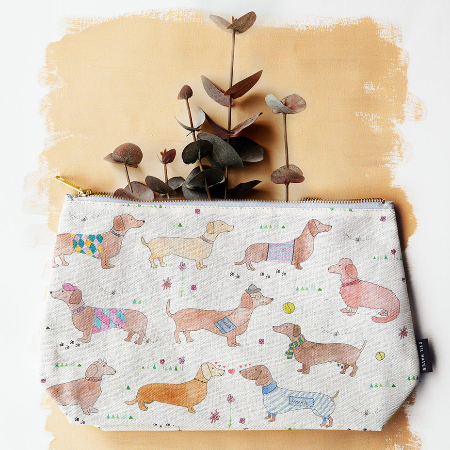 sausage dog dax wash bag